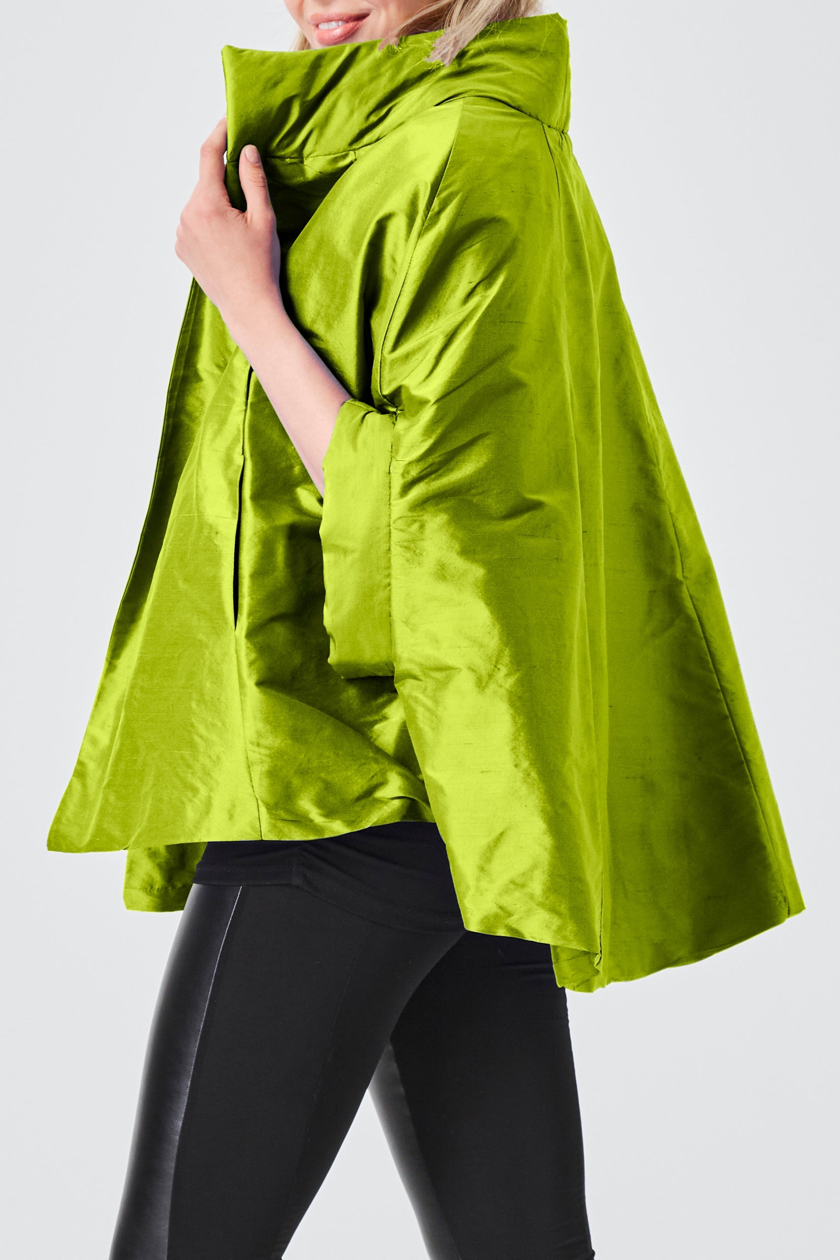 Dupioni Chic Cape