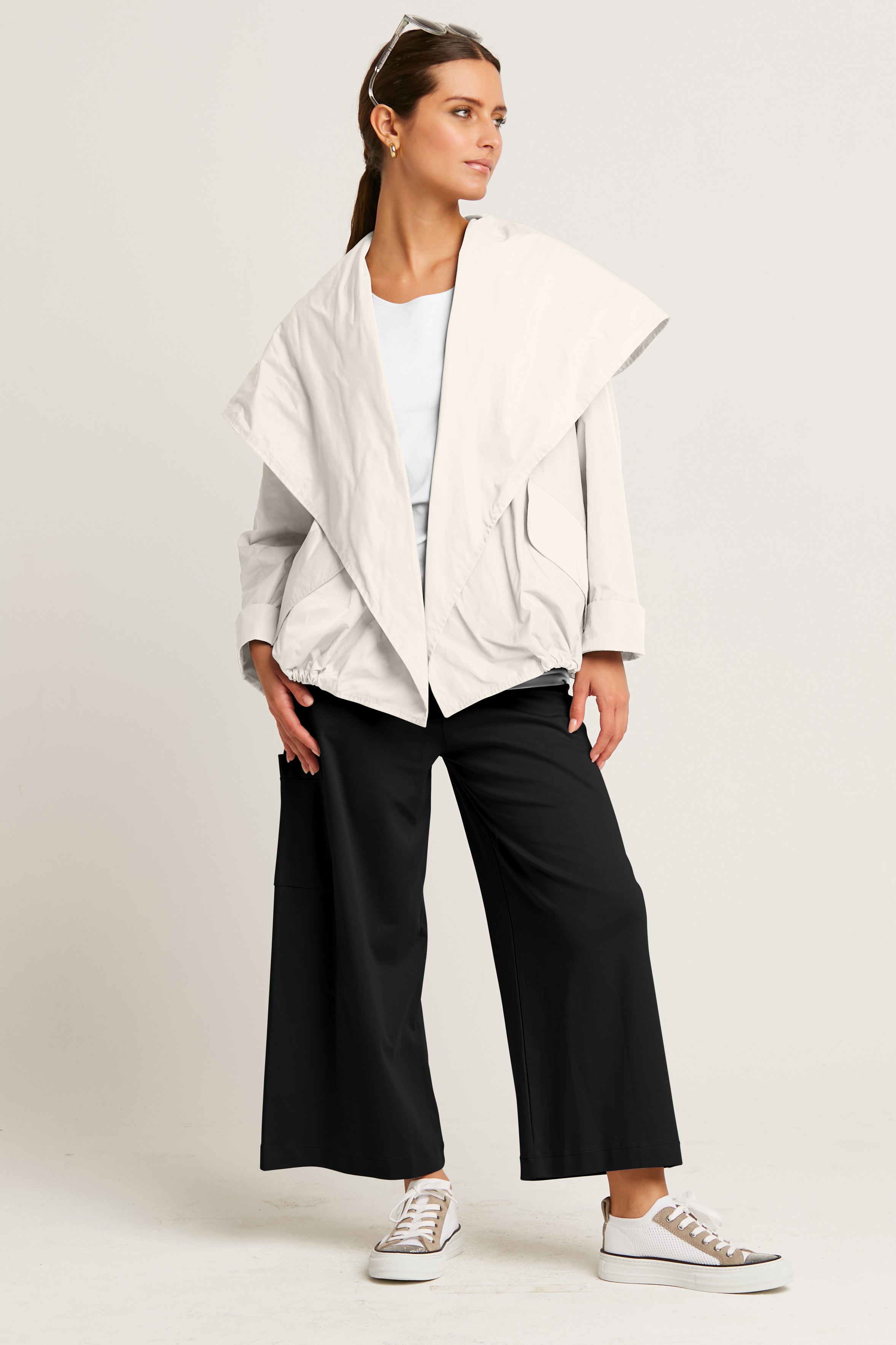 Nylon Chicest Windbreaker